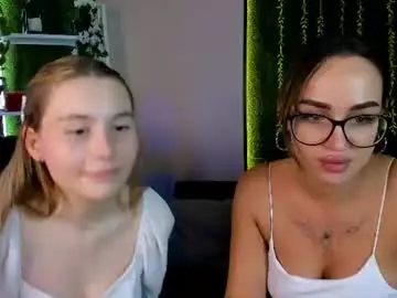 Ava_gllow  live sex cam