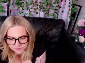 Blondejj  live sex cam