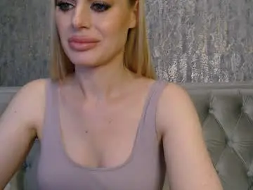 Blondiestarxxx  live sex cam