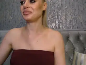 Blondiestarxxx  live sex cam