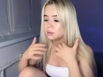 Daisyweipert  live sex cam