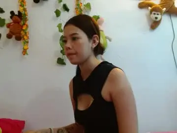 Draculaura_x  live sex cam