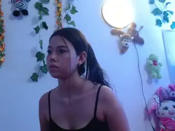 Draculaura_x  live sex cam