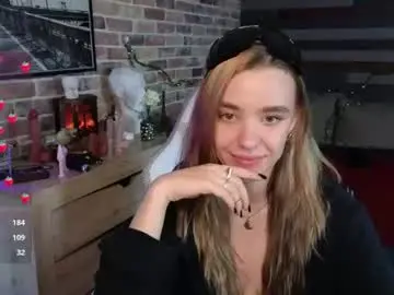 Eva_mini  live sex cam