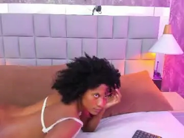 Gia_bell  live sex cam