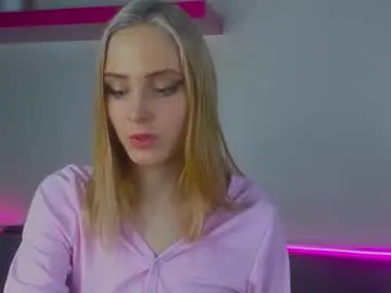 Gina_lovelyy  live sex cam