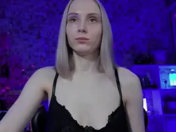 Gina_lovelyy  live sex cam