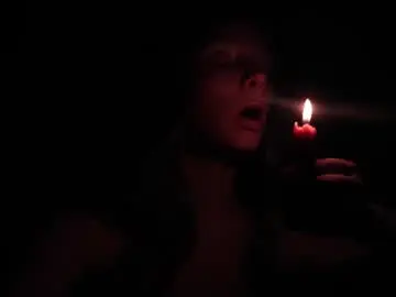 Ginger_hugs  live sex cam