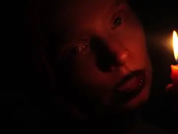 Ginger_hugs  live sex cam