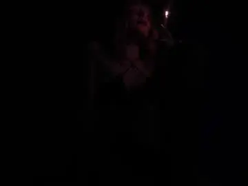 Ginger_hugs  live sex cam