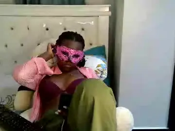 Milkybee3000  live sex cam