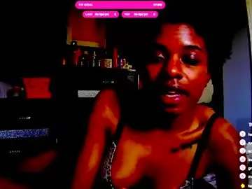 Mrskreamer  live sex cam