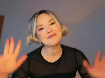 Sexyyceline  live sex cam