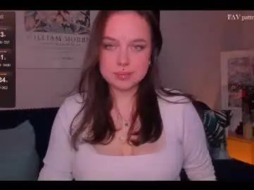 Varvaraola  live sex cam