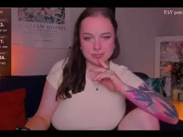 Varvaraola  live sex cam