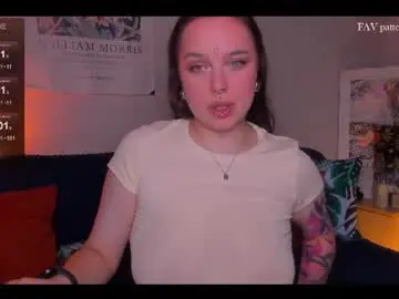 Varvaraola  live sex cam