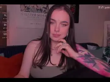 Varvaraola  live sex cam