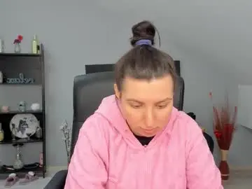 Bettyjamess  live sex cam