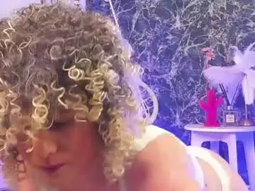 Giahayes  live sex cam