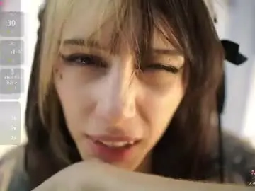 Im_garu  live sex cam