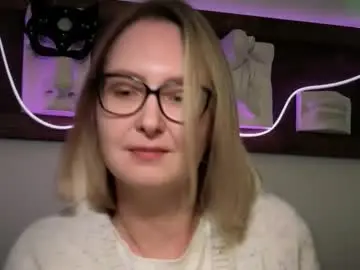 Kirafatex  live sex cam