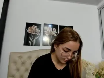 Kitty_f00x  live sex cam