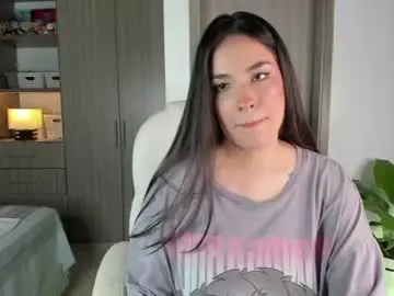 Loly_peach  live sex cam