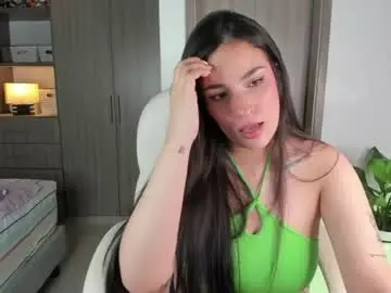 Loly_peach  live sex cam