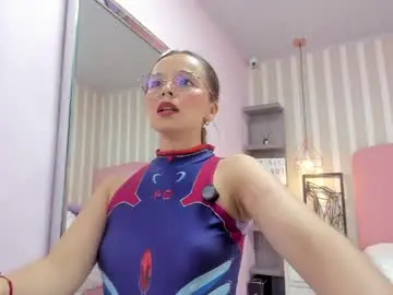 Lorelaigiven  live sex cam