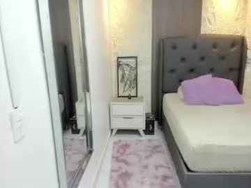 Lorelaigiven  live sex cam