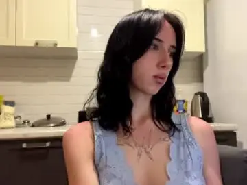 Marcynuber  live sex cam