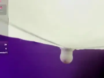 Nylacurves  live sex cam