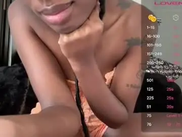 Thevixensapphire  live sex cam