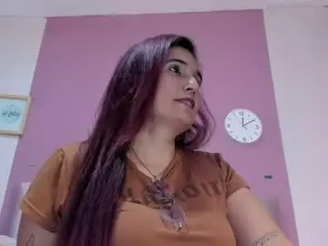 Agata_brunnett  live sex cam