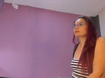 Agata_brunnett  live sex cam