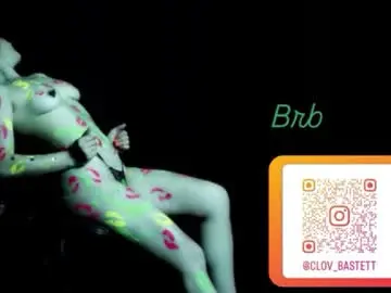 Clover_tter_  live sex cam