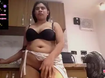 Iniyalaboni  live sex cam