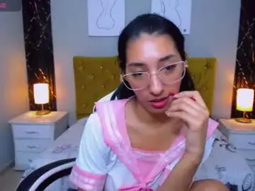 Inocent_luna  live sex cam