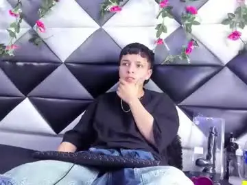 Megan_thompsonn_  live sex cam
