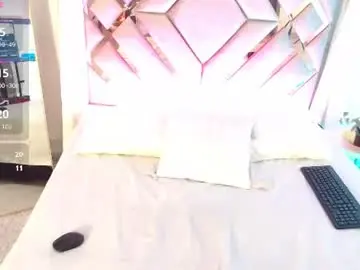 Milamonroexx  live sex cam