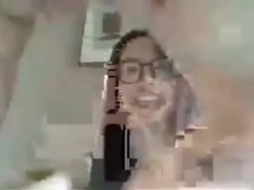 Petitetightasian  live sex cam