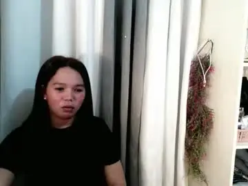 Sassy_gurlxox  live sex cam