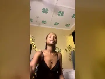 Xalia_caramel  live sex cam