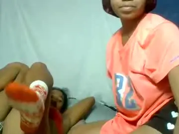 Zinaely39  live sex cam