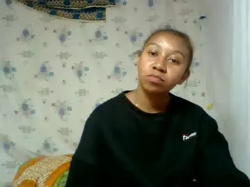 Zinaely39  live sex cam