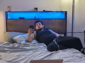 Astro_n_tatiana  live sex cam