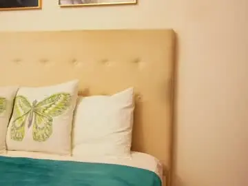 Cassiehilton  live sex cam