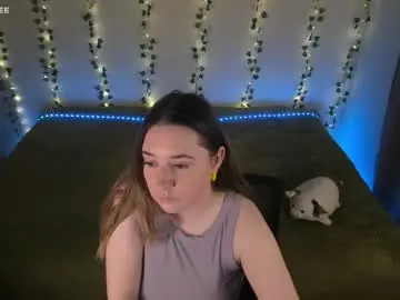 Elovinora  live sex cam