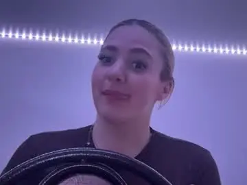 Ghislainealvarracin  live sex cam