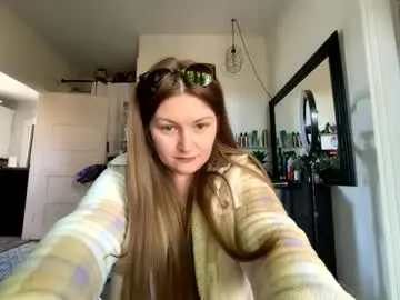 Katiexoxobug  live sex cam